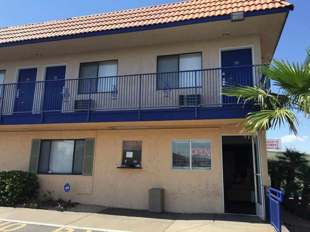 Americas Best Value Inn-Henderson/Lake Mead Exterior photo