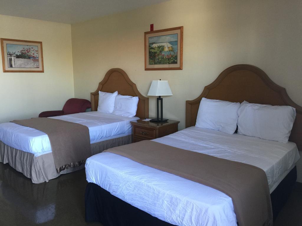 Americas Best Value Inn-Henderson/Lake Mead Room photo
